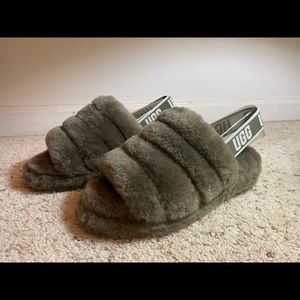 UGG Women’s Fluff Yeah Slide in Burnt Olive, Size US 8.